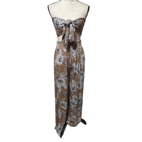 Pants - NWOT 2-piece palazzo and floral top set women Sz S